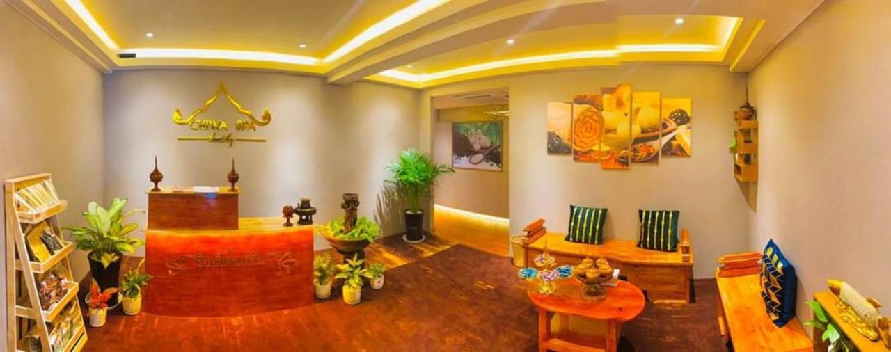 Prince Hotel Rangoon Buitenkant foto