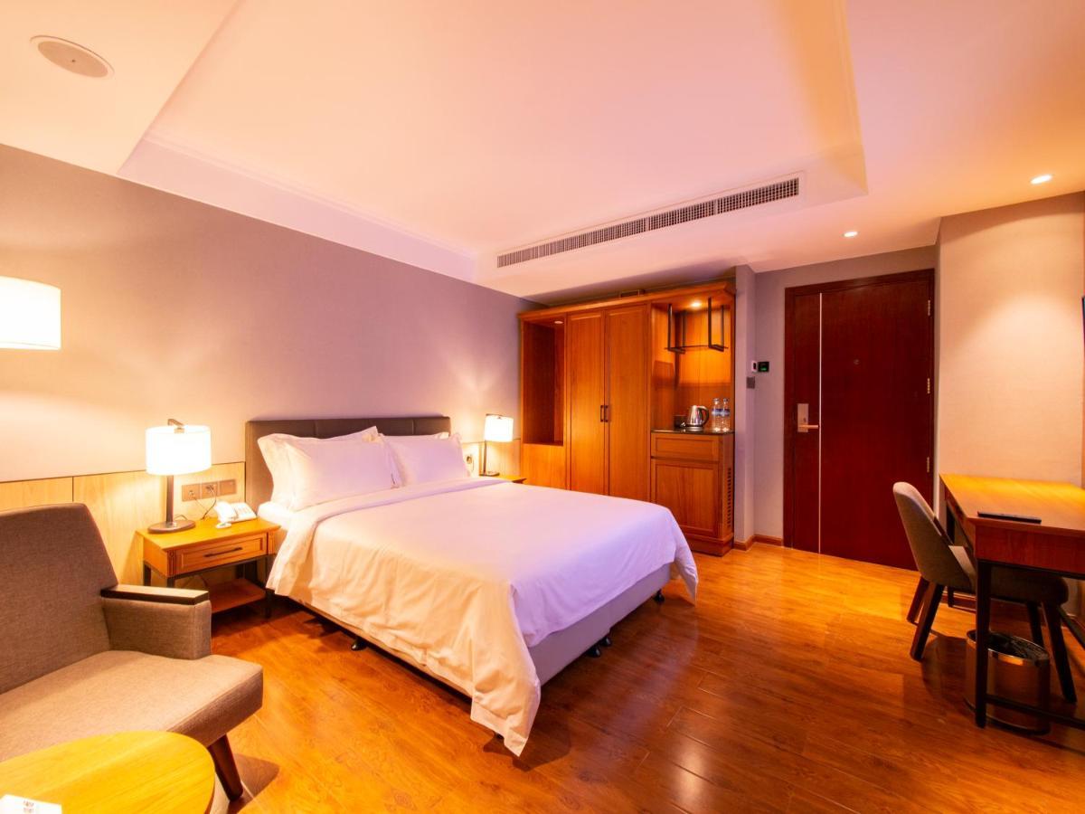 Prince Hotel Rangoon Buitenkant foto